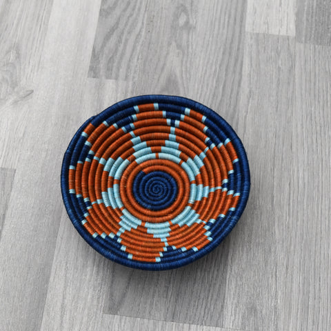 Small African Basket / Rwandan Basket / Wall art Basket / Straw basket / Hanging wall basket / Brown Woven Basket / Home Décor