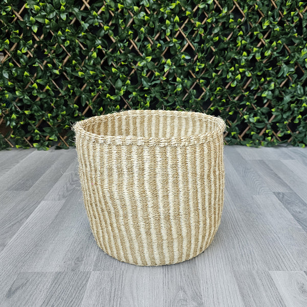 Kenyan Basket - Sisal Basket - KB49 - 10"